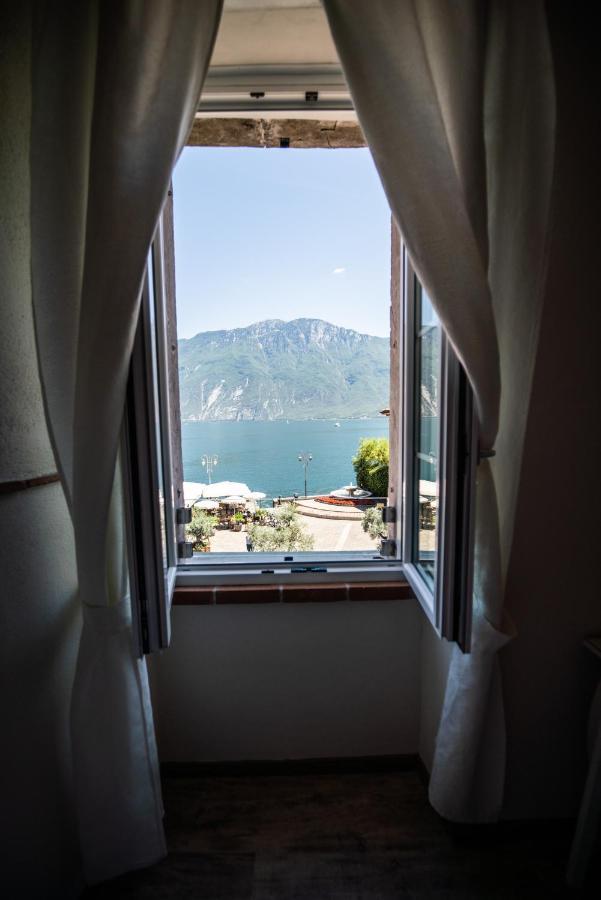 Garni Gianmartin Hotel Limone sul Garda Ngoại thất bức ảnh