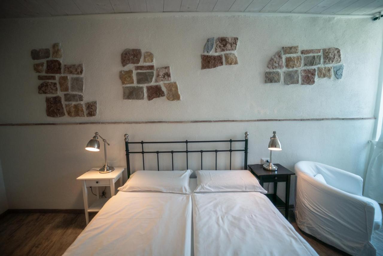 Garni Gianmartin Hotel Limone sul Garda Ngoại thất bức ảnh