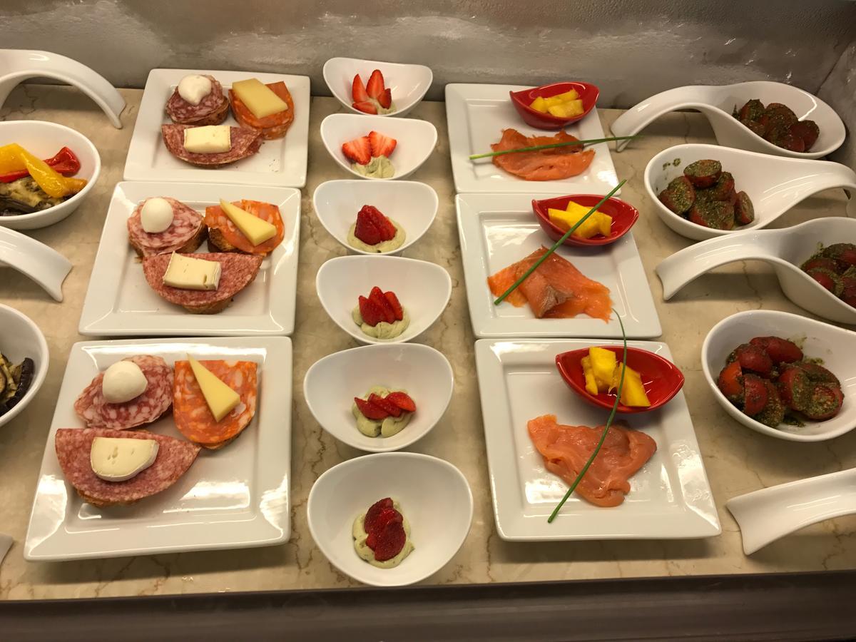 Garni Gianmartin Hotel Limone sul Garda Ngoại thất bức ảnh